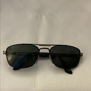 Vintage Notorio N125 Black and Gold Sunglasses. New